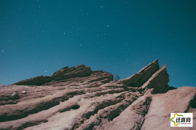 永恒卷轴：探索无尽宇宙的神秘秘籍，引领无限可能的宇宙冒险之旅